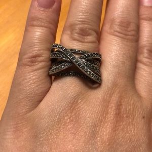 Women’s Marcasite cross ring